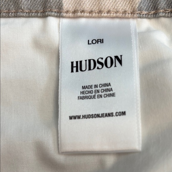 Women's Camouflage Shorts - Picture 9 of 10